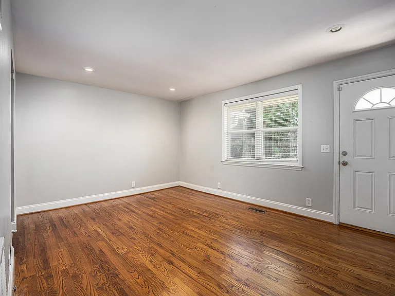 1412 Edgehill Ave #2 — Photo 6