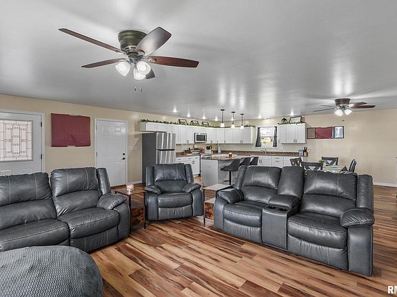 2nd image of 400 W Grove St #402-W