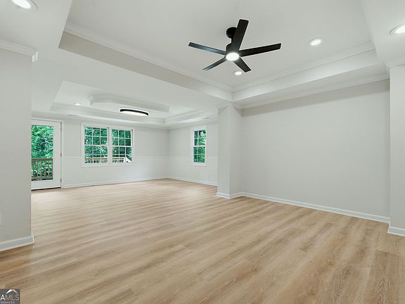 4th image of 6231 Emerald Springs Dr