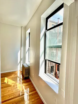 Rented by Compass | media 16