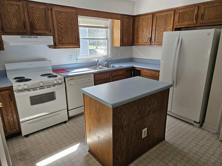 4419 Fort McHenry Pkwy — Photo 11