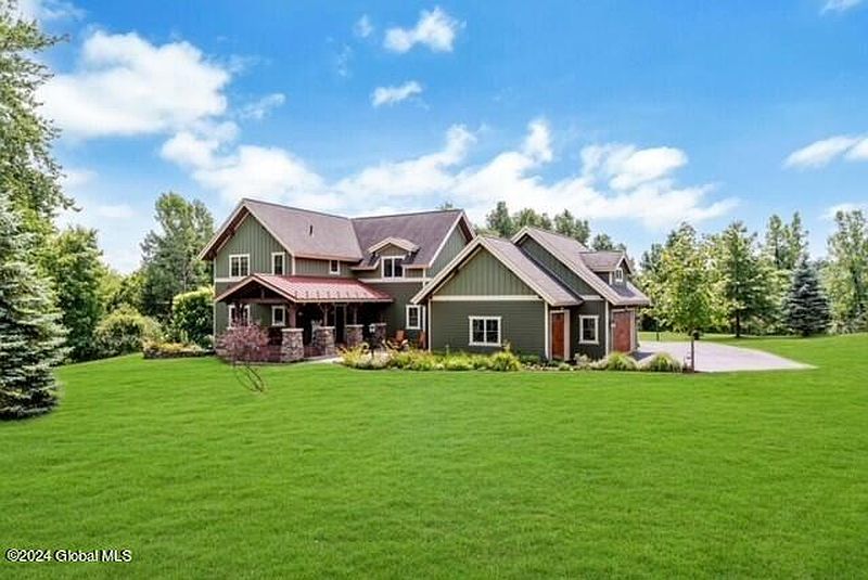 2nd image of 16 Rolling Ridge Drive