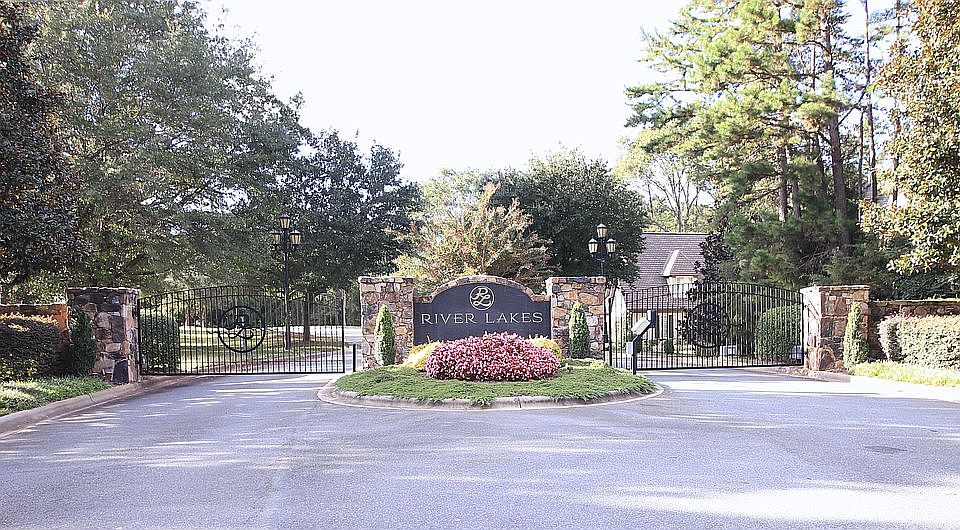 1st image of 8033 Water View Dr