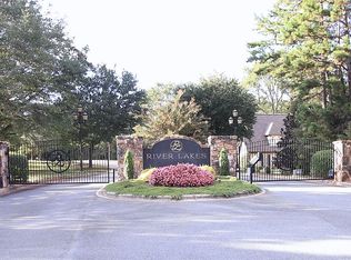 8033 Water View Dr, Belmont, NC 28012