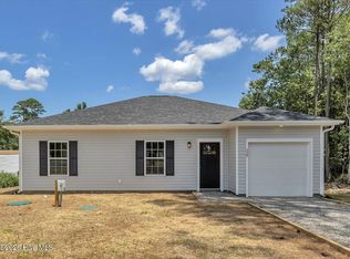 528 Mary Lou Ln SW, Supply, NC 28462