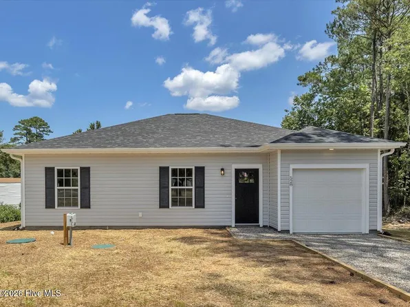 528 Mary Lou Lane SW, Supply, NC 28462