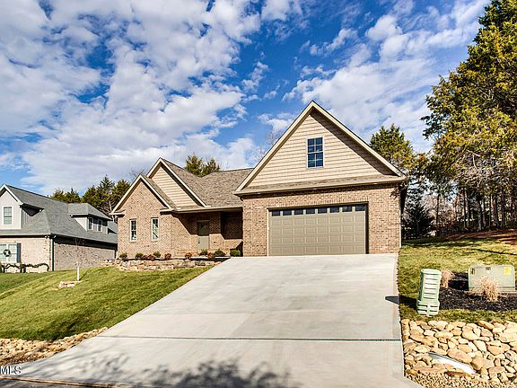 2nd image of 114 Saloli Way