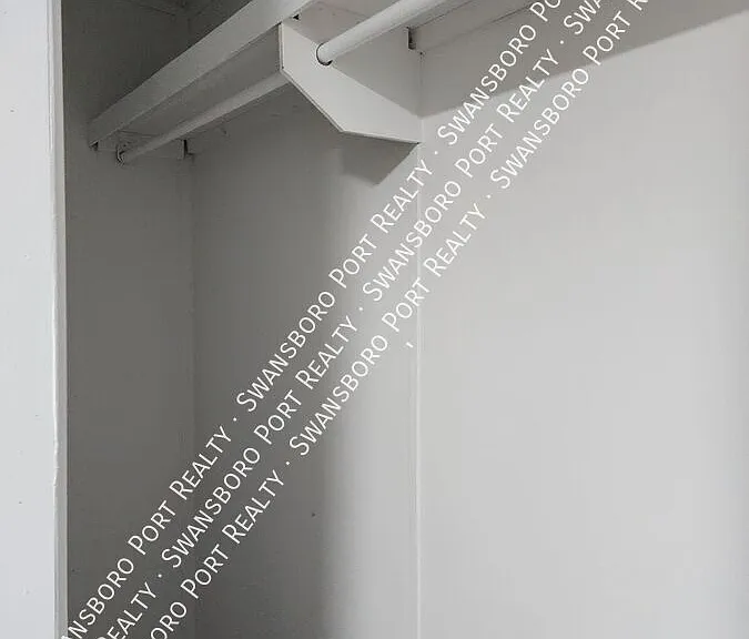 110 Poston Dr — Photo 29