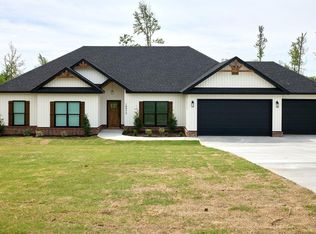 10573 W Miller Sardis Rd, Bauxite, AR 72011