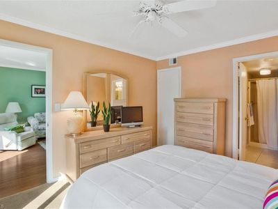 4245 27th CT SW #203, Naples, FL, 34116