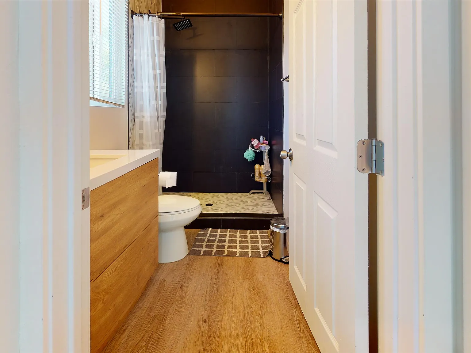 5270 Manhasset Drive - 1 — Photo 3