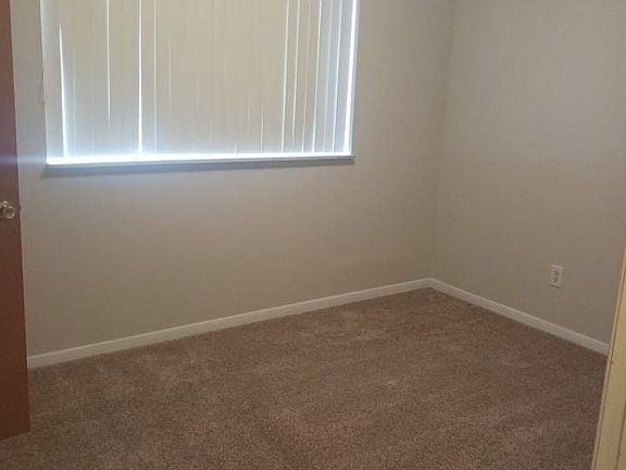 4th image of 1637 S Riverside Ave APT 4