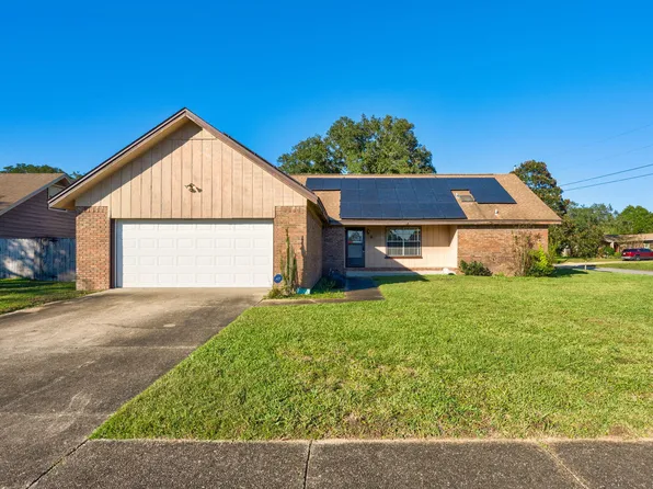 717 Osage Dr, Fort Walton Beach, FL 32547
