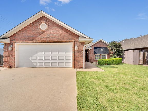 2nd image of 305 Sierra Vista Ct