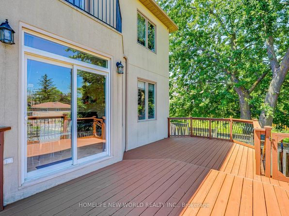 76 Woodward Ave, Markham, ON L3T 1E7