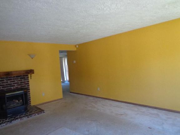 2nd image of 219 Katy Ln