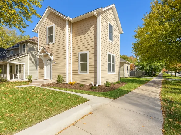 5333 Fairview Ave, Downers Grove, IL 60515