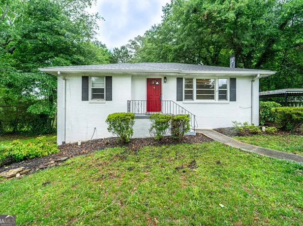 218 Woodview Ln SE, Smyrna, GA 30082