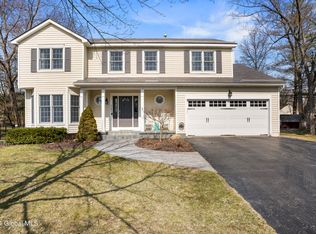 1101 Clute Crest Dr, Schenectady, NY 12309
