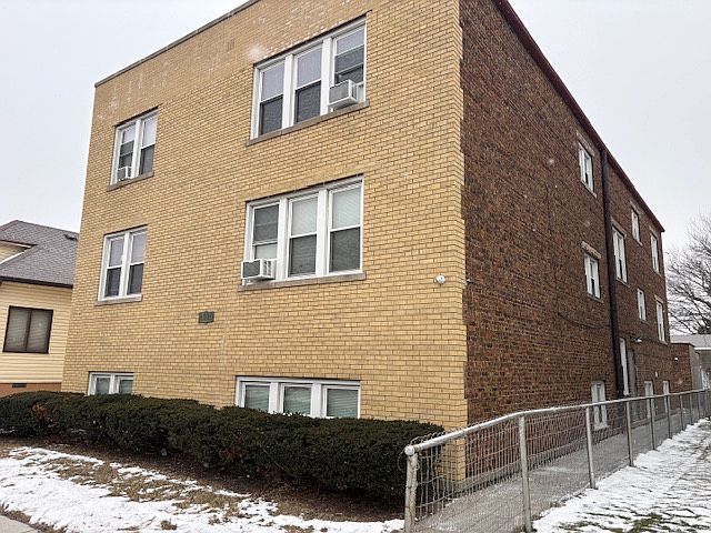Exterior 1