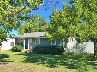 209 N Hamilton St, Ballinger, TX 76821