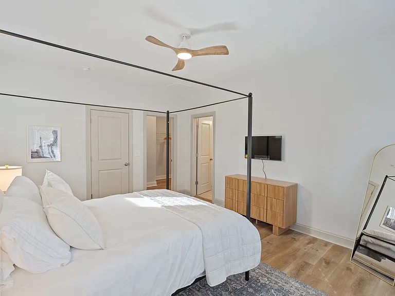 1318 Condon St — Photo 14