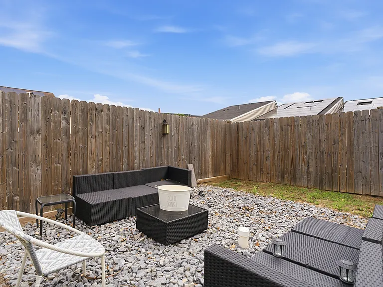 1433 Howard Rd SE — Photo 36