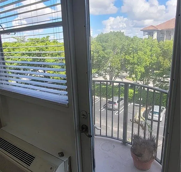 2771 Riverside Dr #416-A — Photo 5