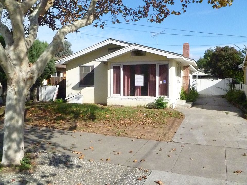 1st image of 684 N 15th St