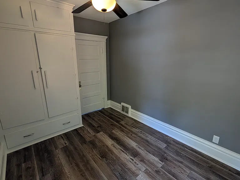 115 S Commonwealth Ave #1 — Photo 9