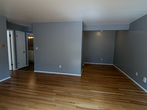 3rd image of 1001 S East St #8