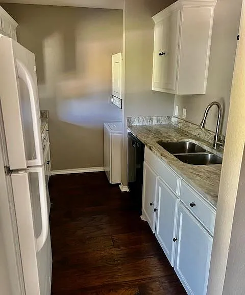 872 W Vanderbilt St #2202 — Photo 3