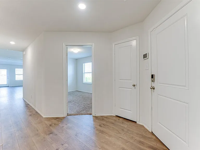 517 Milo Way — Photo 21