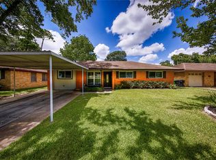 2210 Hewitt Dr, Houston, TX 77018