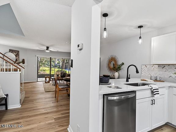 5th image of 7701 BAYMEADOWS Circle W #1093
