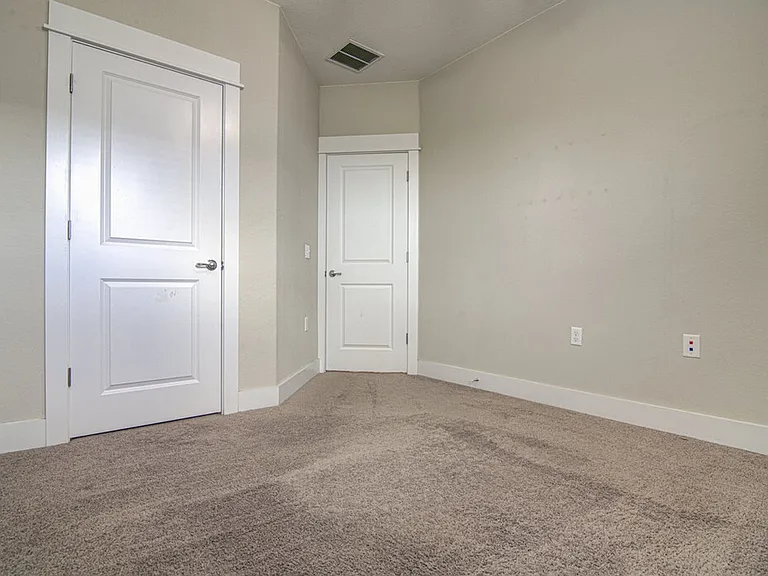 2409 Moreno St — Photo 17