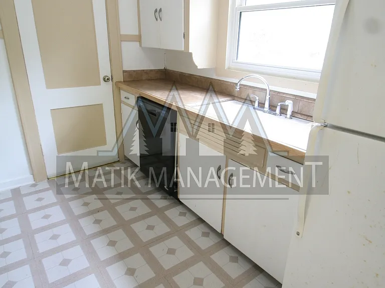 16 9th Ave NE #1 — Photo 11