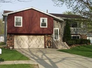 6159 Wisconsin St, Hobart, IN 46342