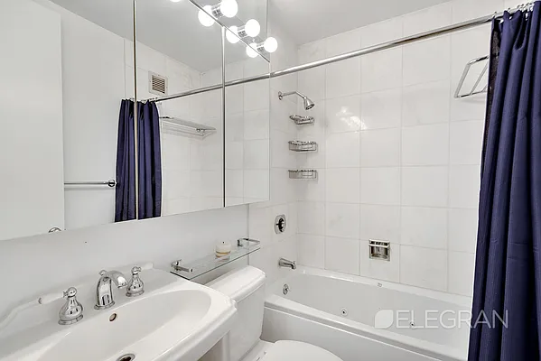 Sold by (Legacy) Elegran | media 7