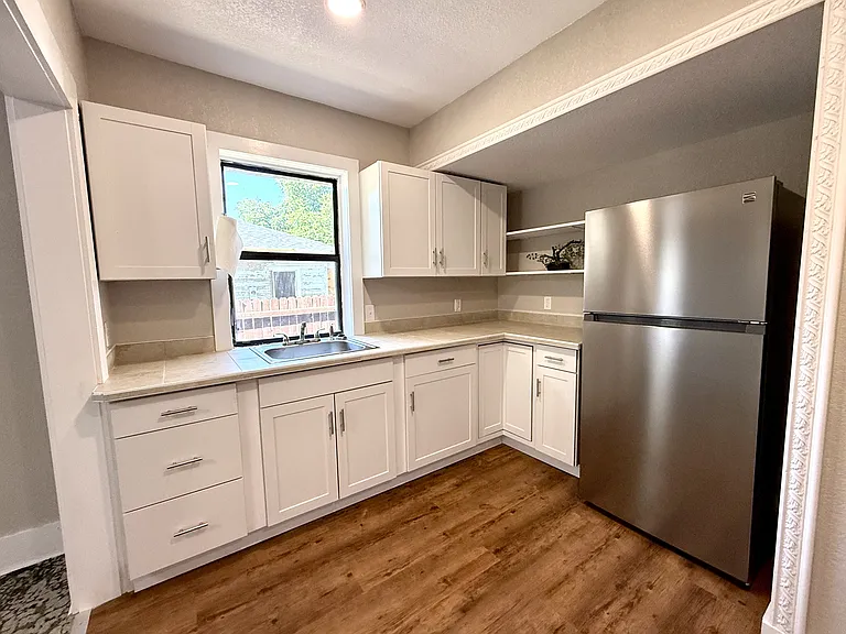 612 A St NW — Photo 2