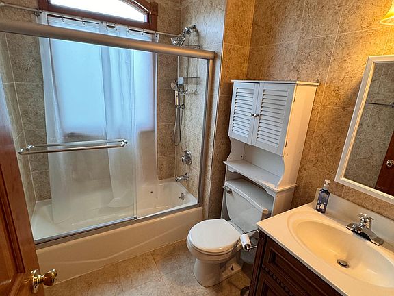 5th image of 85 Liberty Ave APT 2