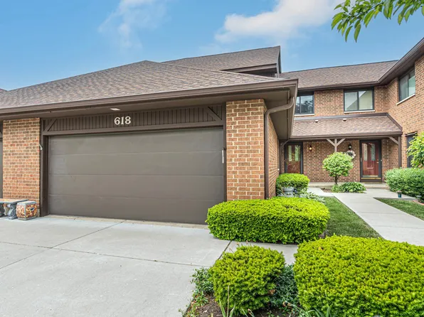 618 Cress Creek Ln, Crystal Lake, IL 60014