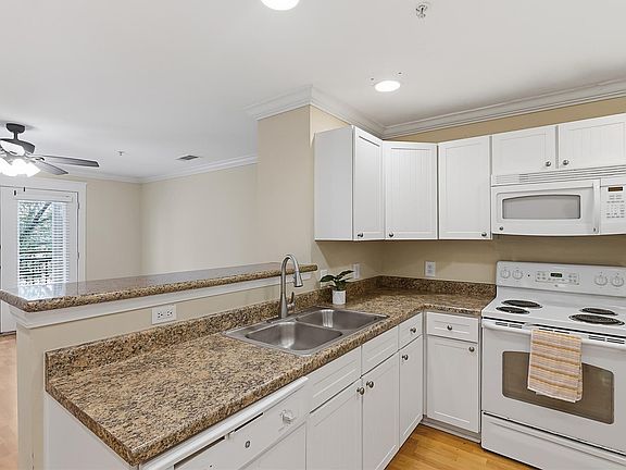 5th image of 1725 Harvey Mitchell Pkwy S APT 1431