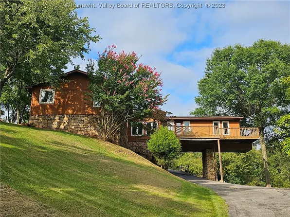 23 Thoroughbred Rd, Scott Depot, WV 25560