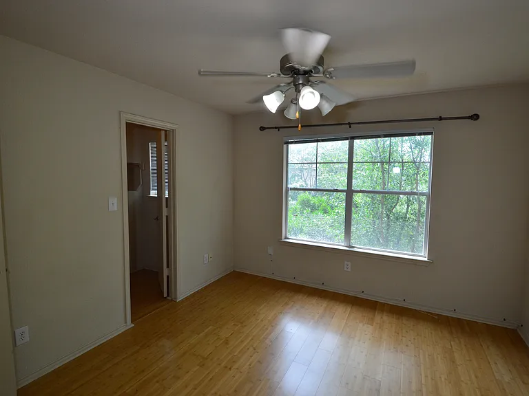 4521 Felicity Ln — Photo 17
