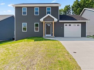 209 Evergreen Ln, Chilton, WI 53014
