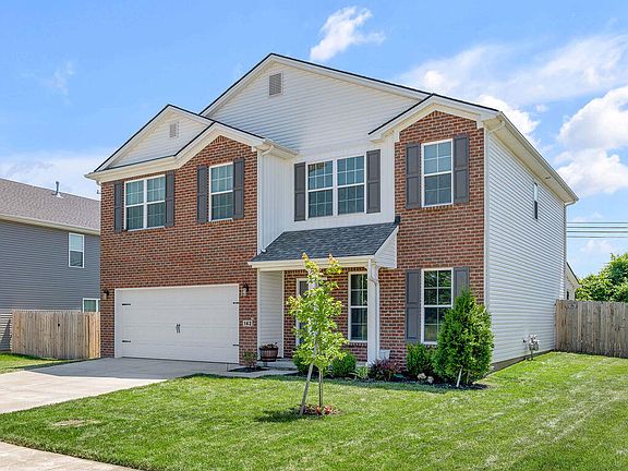 3rd image of 142 Southbrook Dr