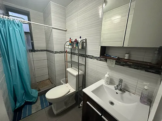 Rented by Yup Realty LLC | media 10