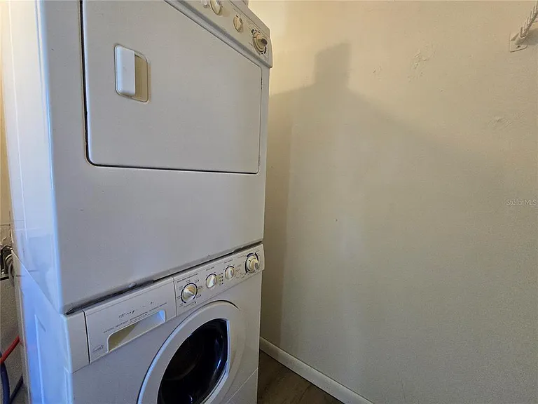 623 Midway Dr #B — Photo 15