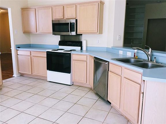 5th image of 523 Alameda Ave